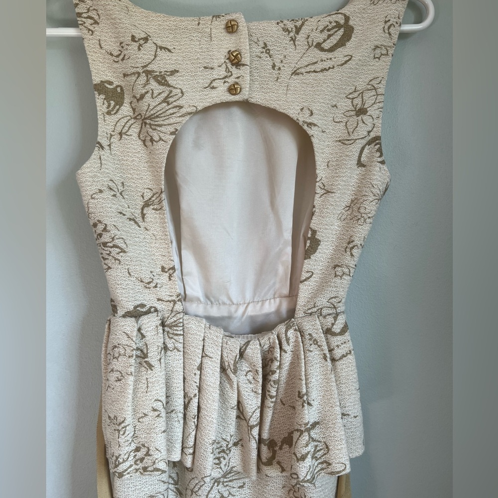 Moulinette Soeurs | Gold Window Pane Peplum Dress - Picture 3 of 5